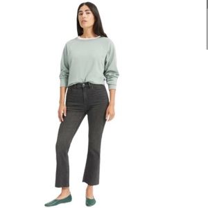 Amazing condition - Everlane black kick crop jeans
